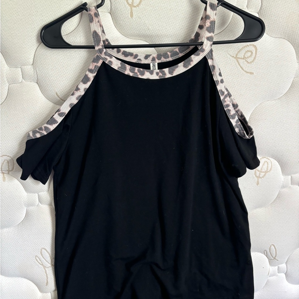 Black and White Sleeveless Cut Out Blouse